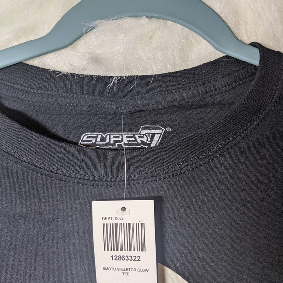 NWT Glowing Skeletor T Shirt Men's Medium - Picture 5 of 9